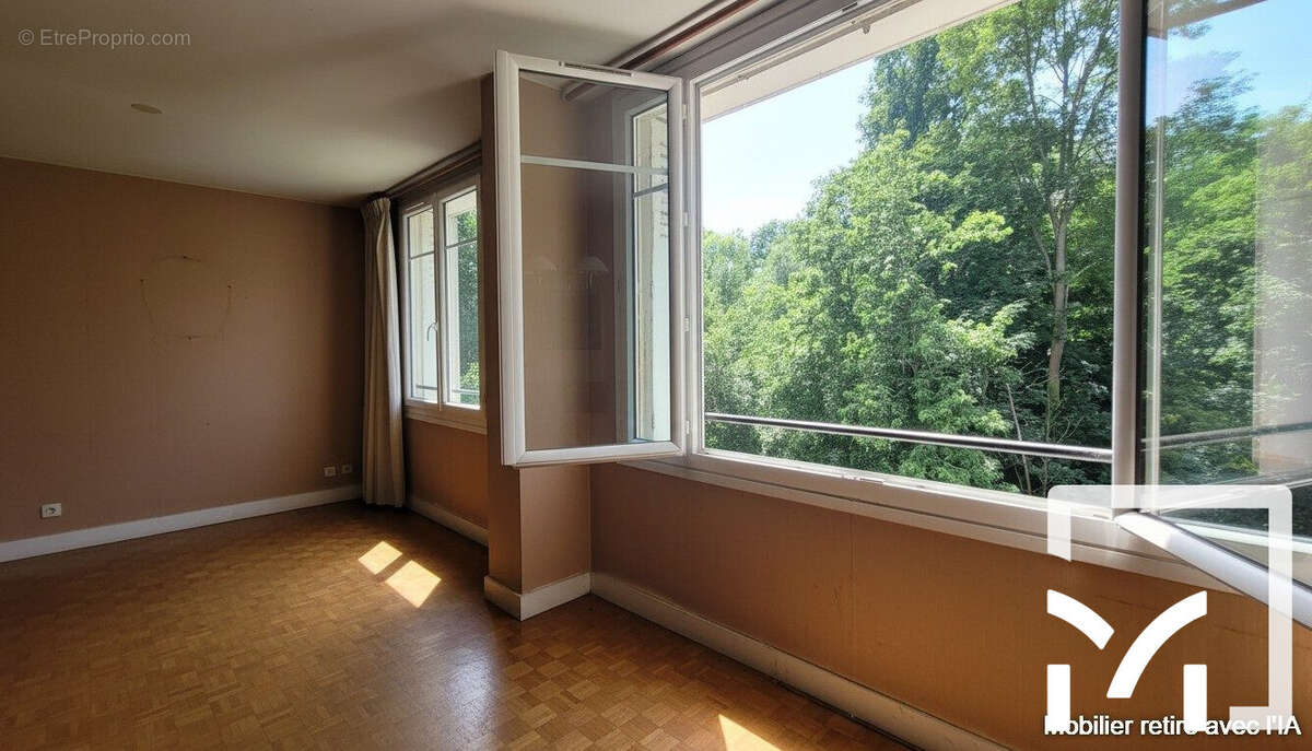 Appartement à BOUGIVAL