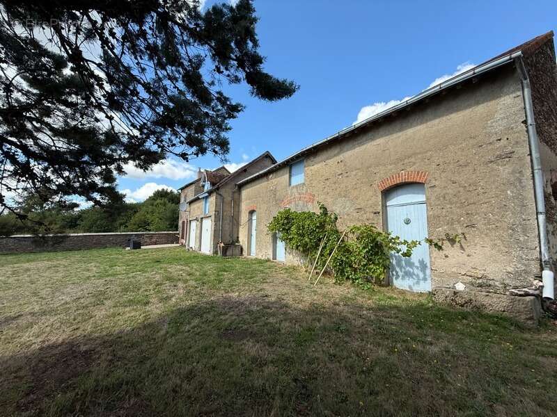 Maison à CUZION
