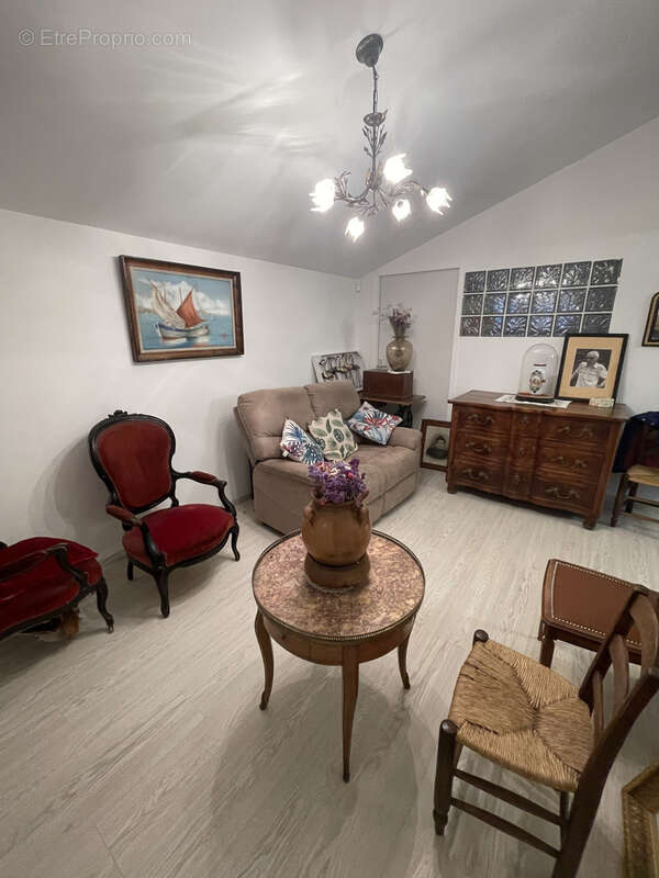 Maison à PONT-SAINT-ESPRIT