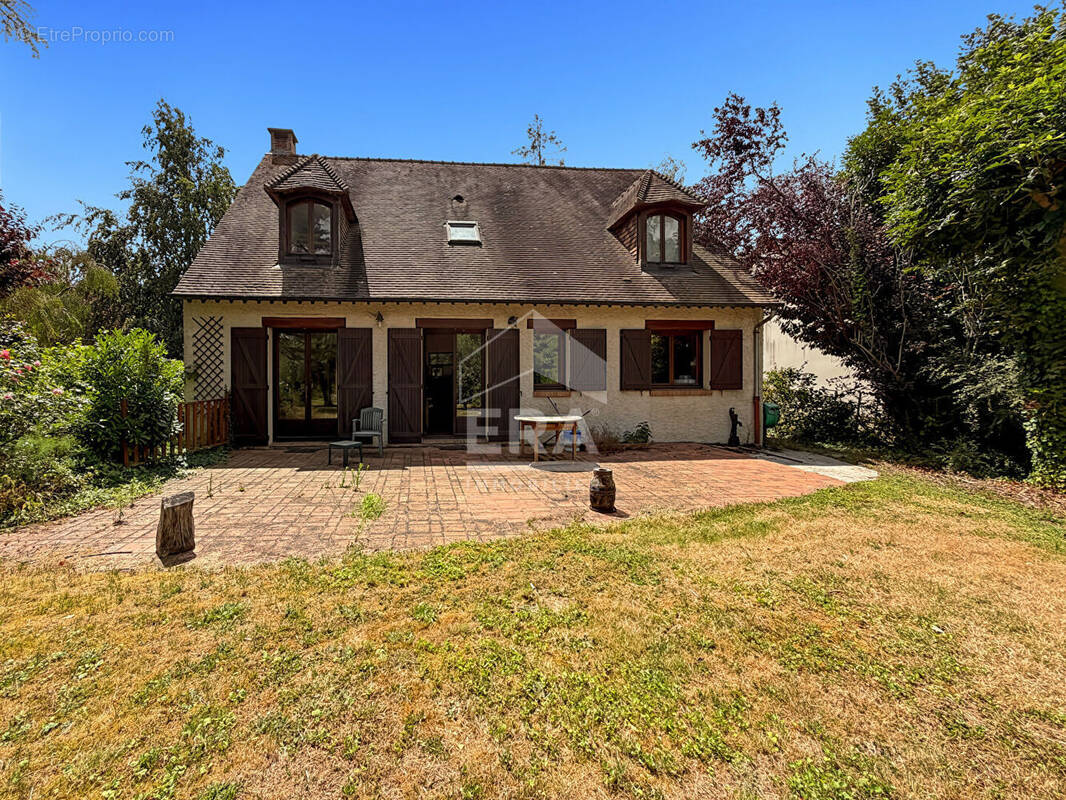 Maison à SAINT-FARGEAU-PONTHIERRY