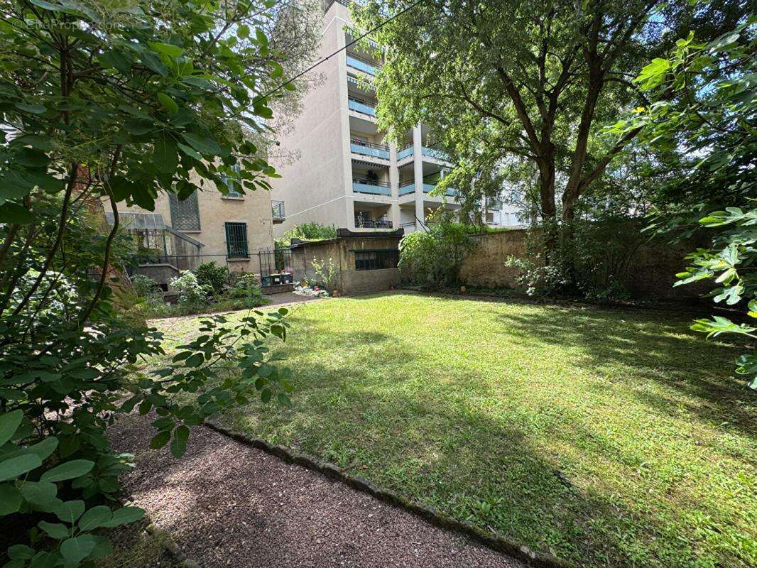 Maison à VILLEURBANNE