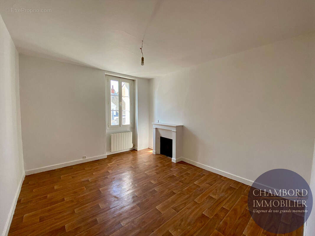 Maison à CHOUZY-SUR-CISSE