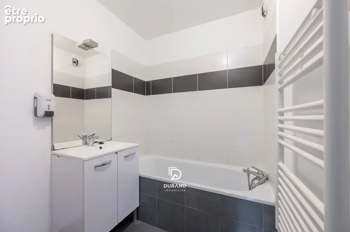 Appartement - lumineux - Marseille 13015 - photo 8