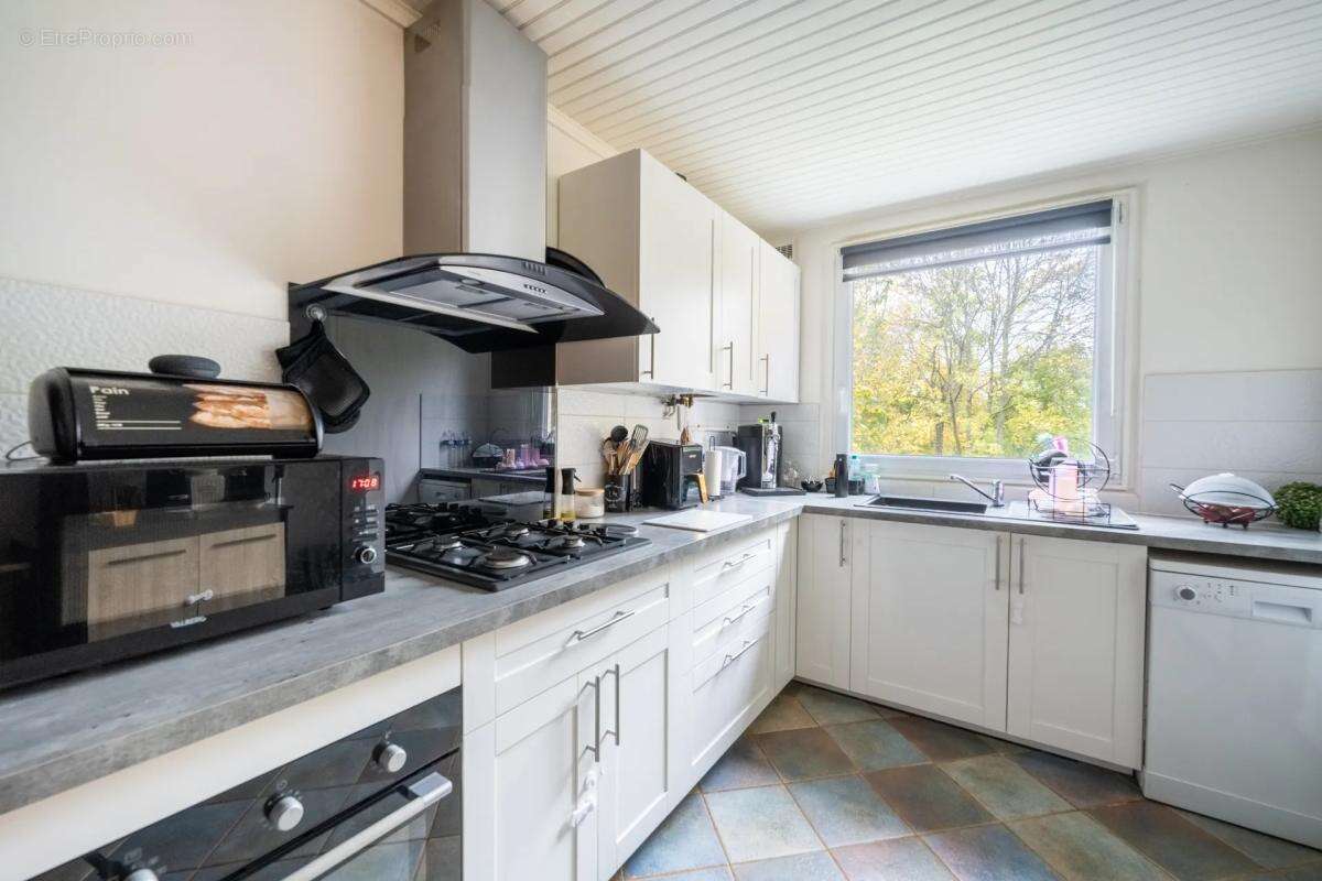 Appartement à MAURECOURT