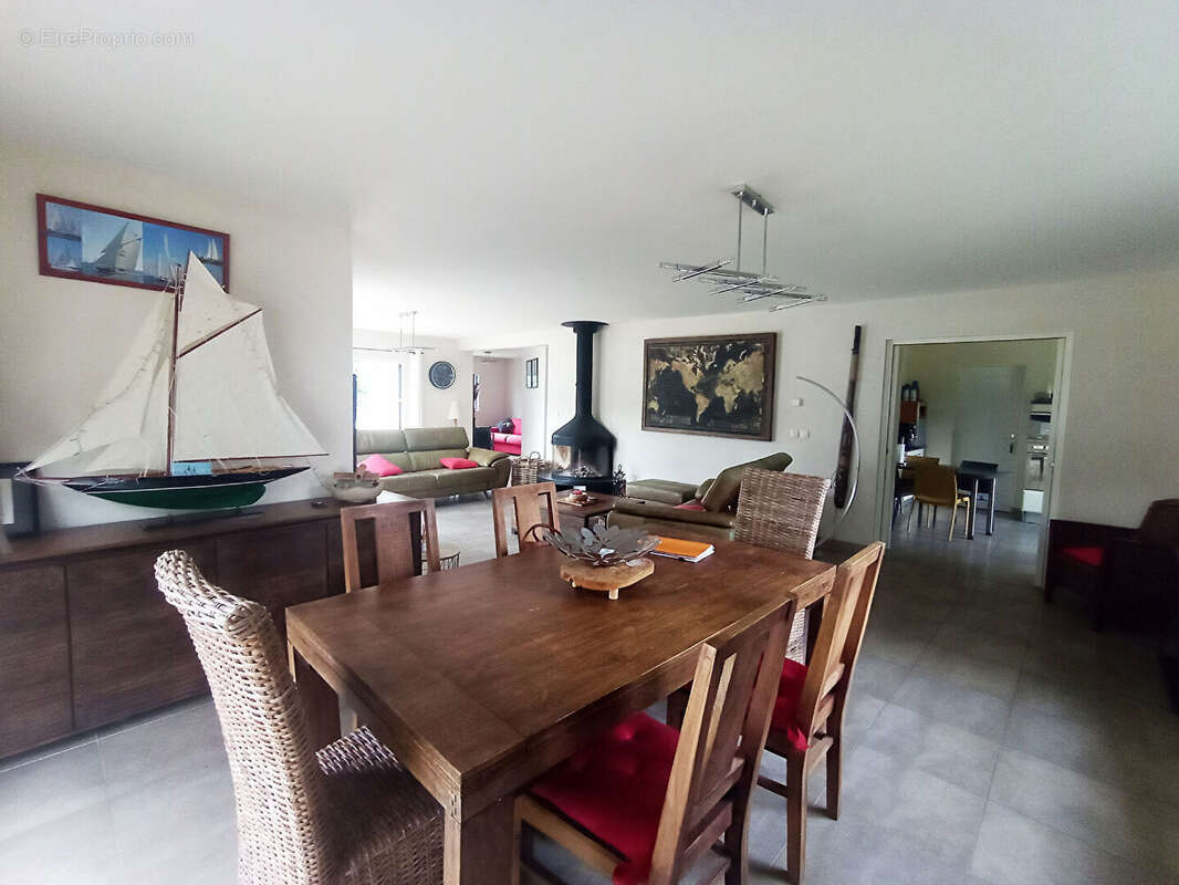 Maison à LOCMARIAQUER