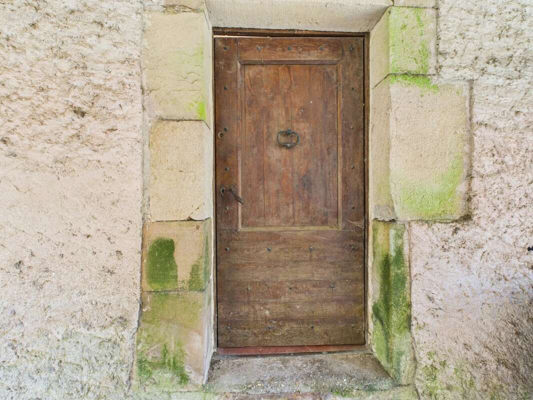 Maison à MIRANDOL-BOURGNOUNAC