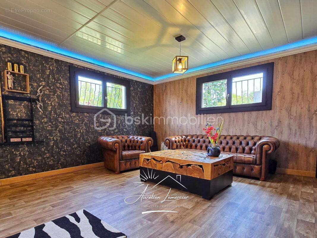 Maison 6 pièces de 200 m2 sur un terrain de plus de 3000 m2 - Beaucaire - photo 5