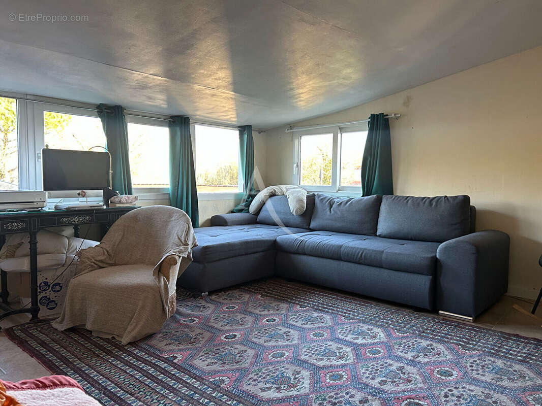 Maison à L'ILE-D'ELLE