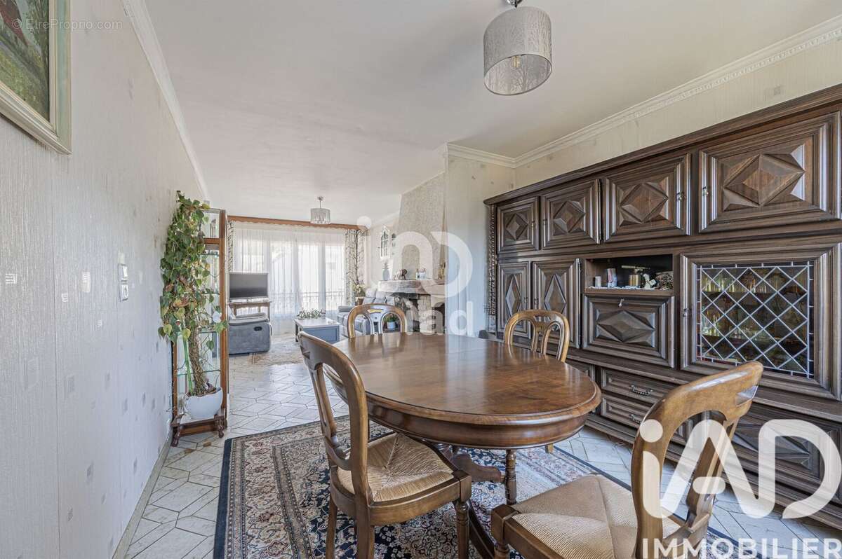 Photo 4 - Maison à LIVRY-GARGAN