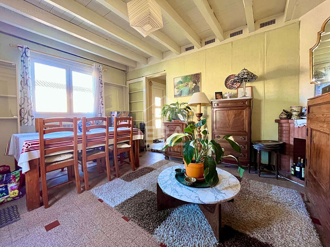 Autre à MONT-DE-MARSAN