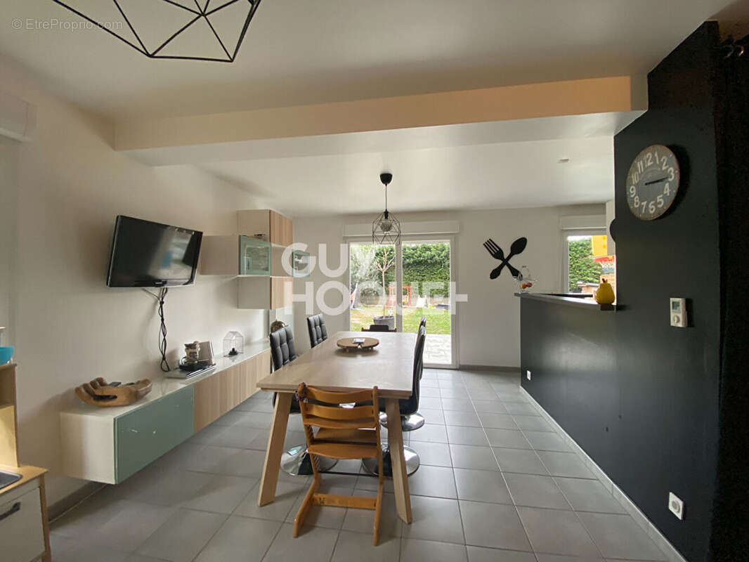 Maison à CHASSE-SUR-RHONE