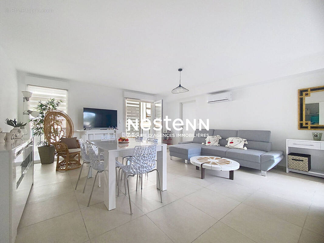 Appartement à VALLAURIS