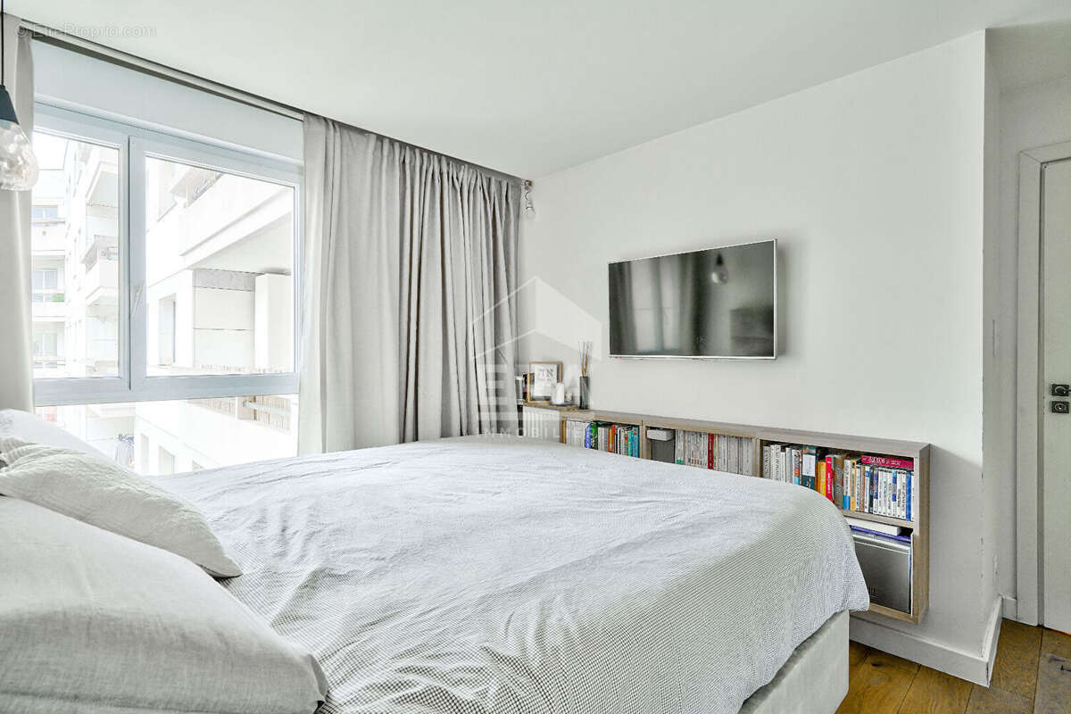 Appartement à LEVALLOIS-PERRET