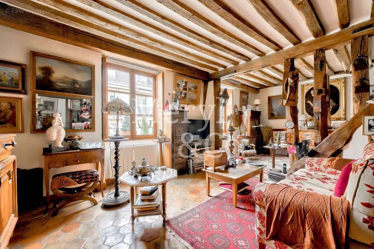 Appartement à PARIS-4E