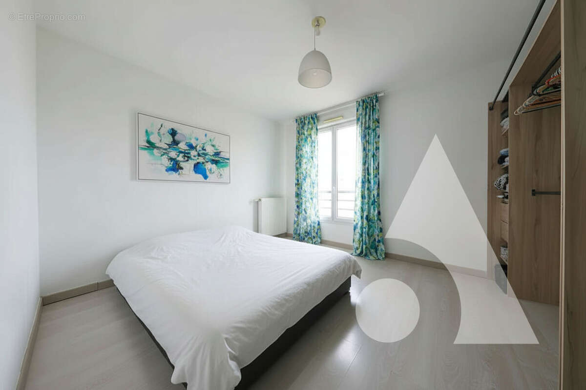 Appartement à CORBEIL-ESSONNES