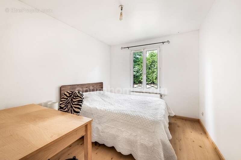 Maison familiale atypique de 170 m² avec jardin, terrasse et garage double – Collonges-au-Mont-d'Or - photo 11