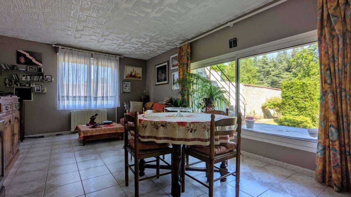 Maison à SAINT-MAIXENT-L&#039;ECOLE