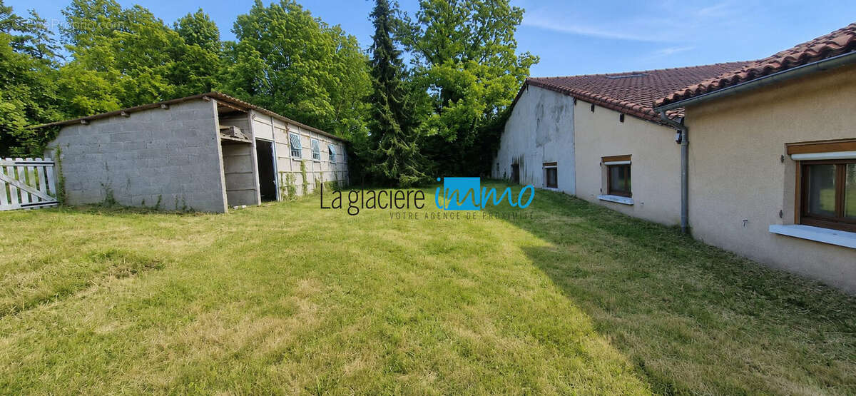 Maison 176 m² à Ravel  - photo 8
