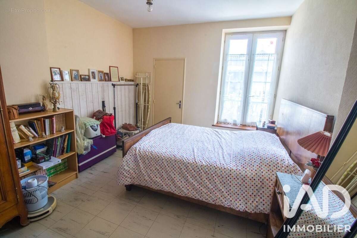 Appartement 71 m² à Retiers  - photo 8