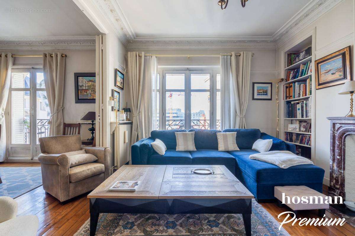Appartement à PARIS-15E