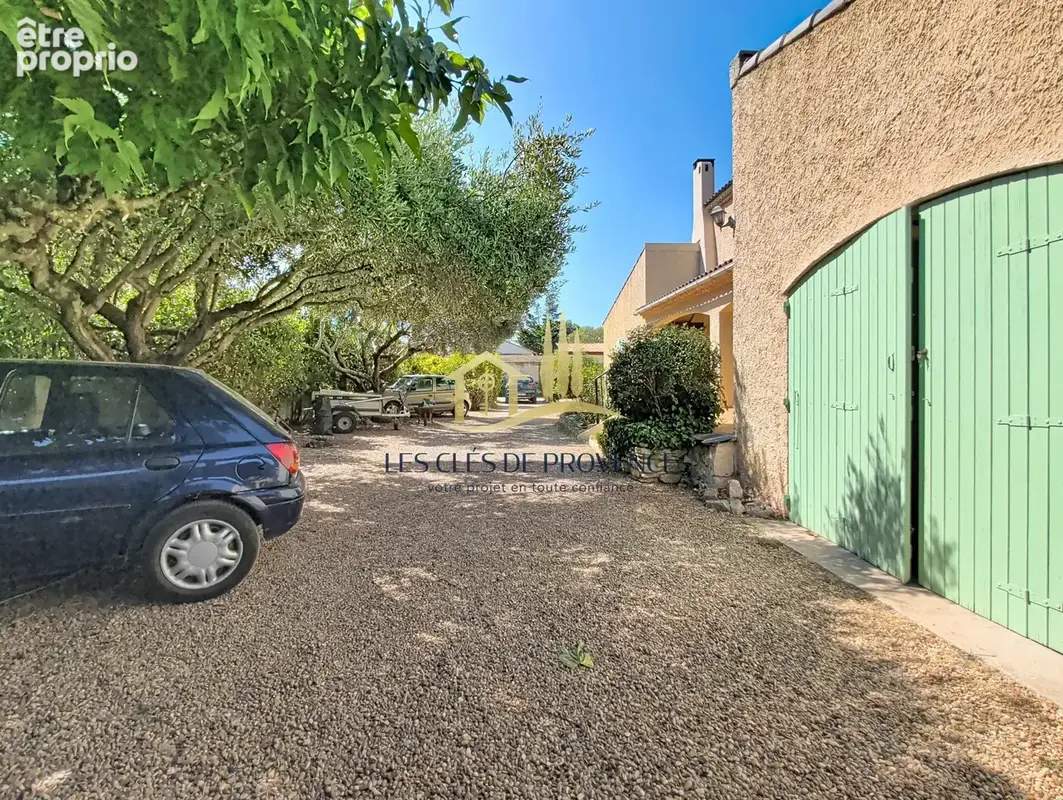 Villa de caractere au coeur de rognac - photo 17