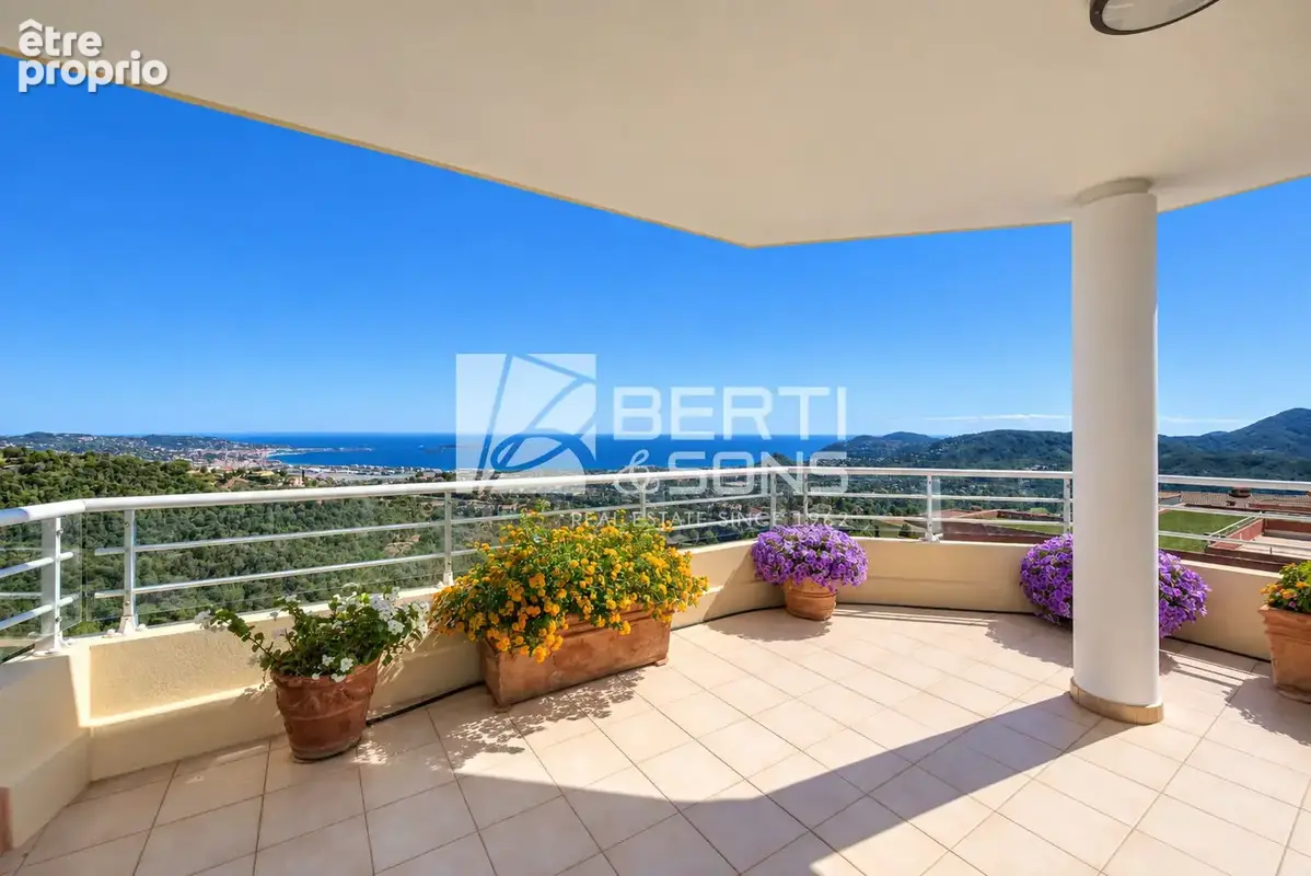 Exclusivite - grand duc - dernier etage villa toit piscine privee vue mer panoramique au calme  120m² + 151m² exterieur! - photo 2