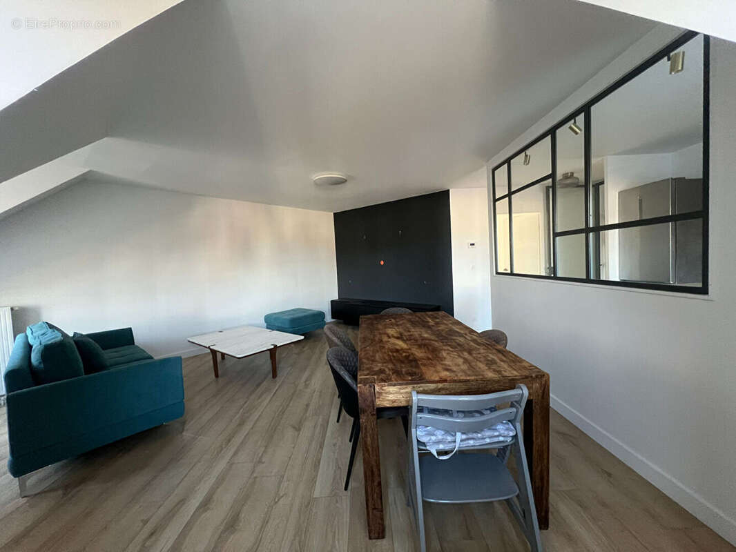 Appartement à GOUVIEUX