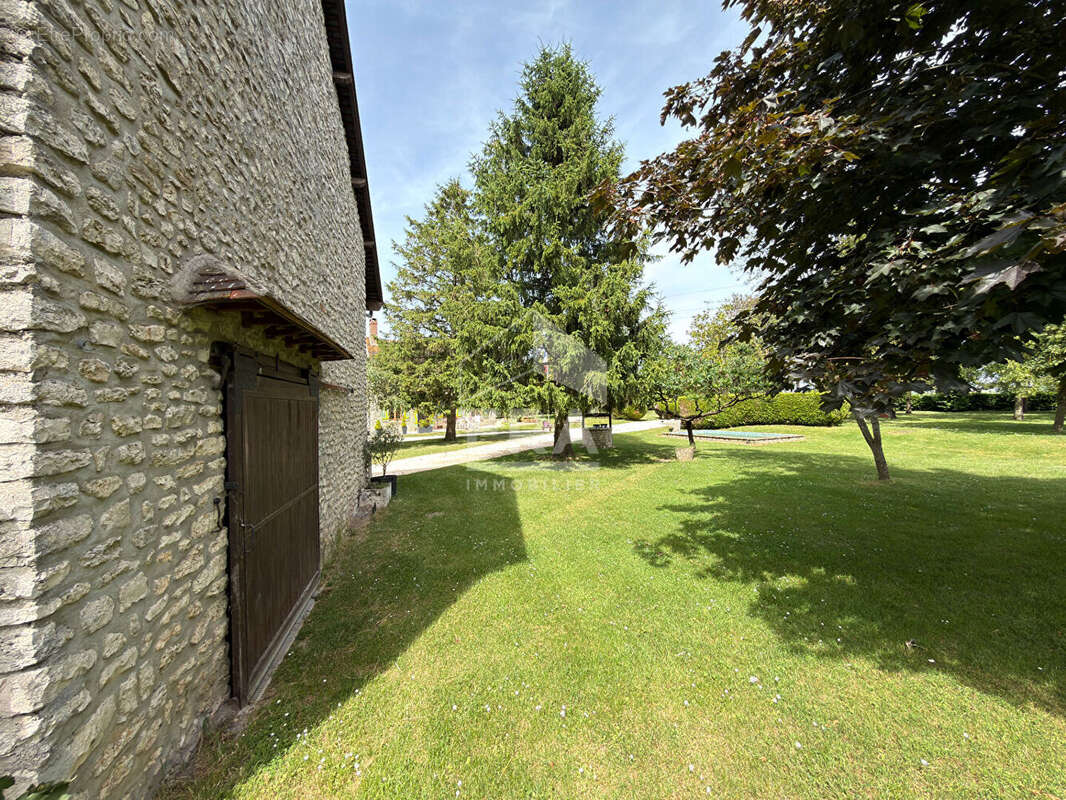 Maison 192m² à château-landon - photo 6