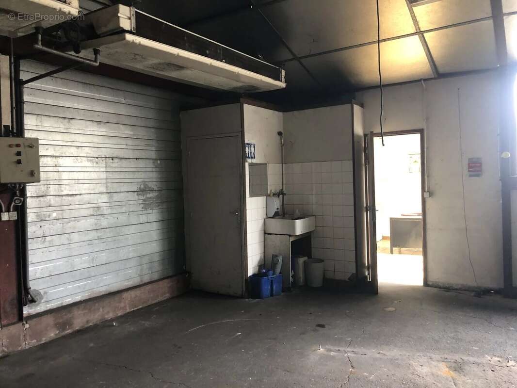 Commerce à HOUILLES