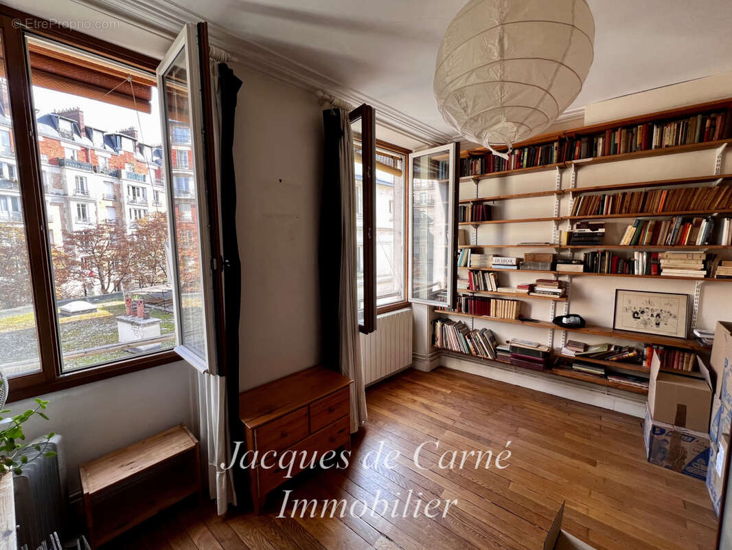 Appartement à PARIS-12E