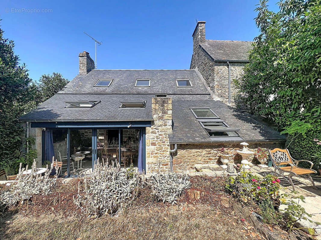 Maison en pierre rénovée, jardin clos et vie de plain-pied à Roz-sur-Couesnon Baie du Mt St Michel - photo 23