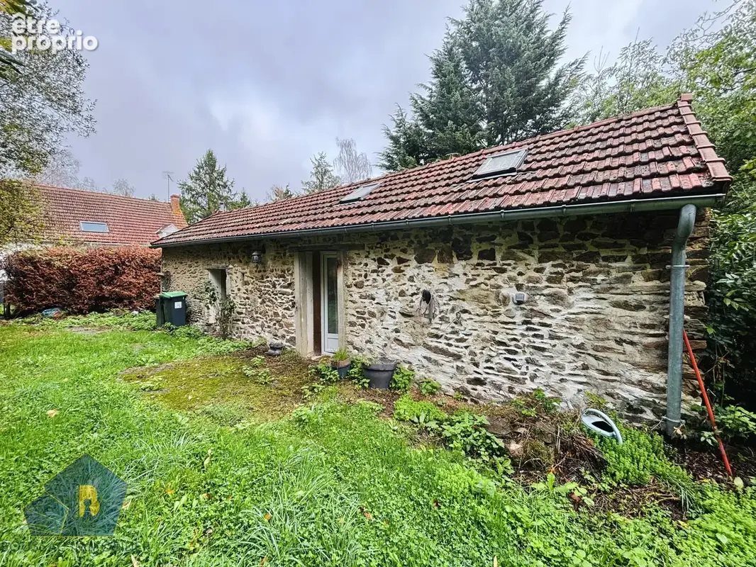 Maison de caractère avec dépendance aménagée - photo 8