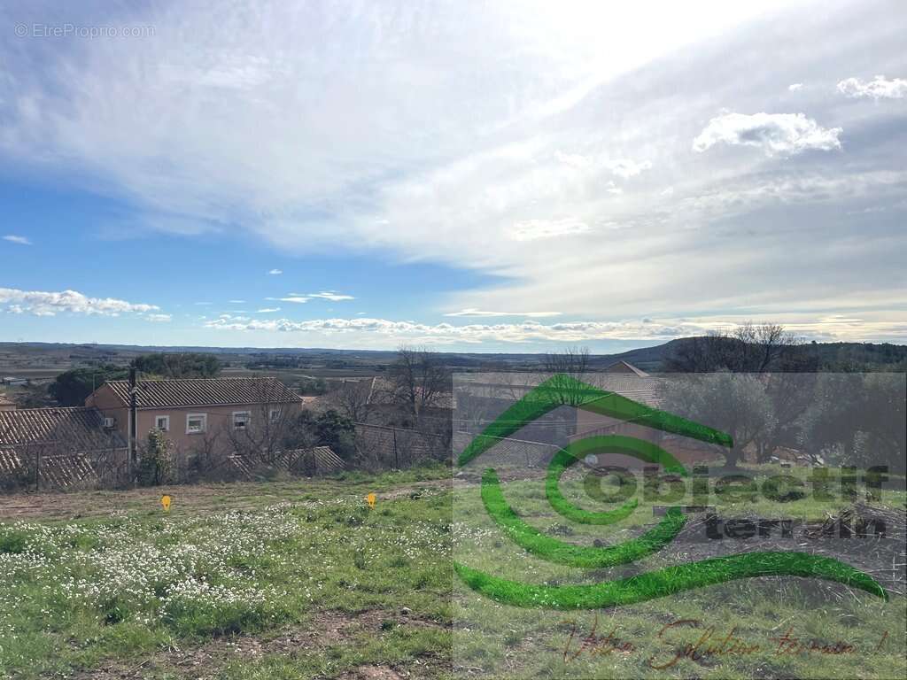 Terrain à PERET