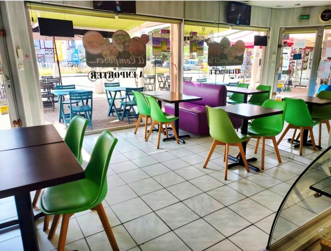 Photo 4 - Commerce à SANGUINET