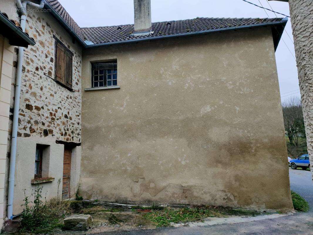 Maison à ALTILLAC