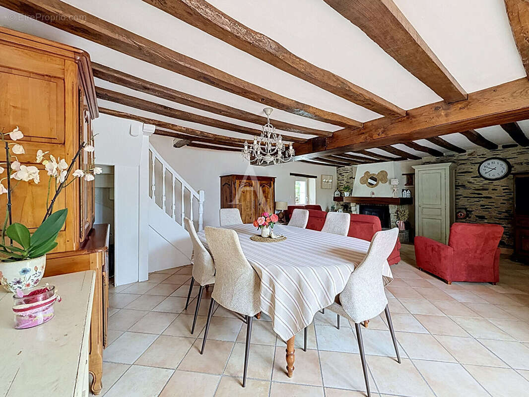 Maison à AVRILLE