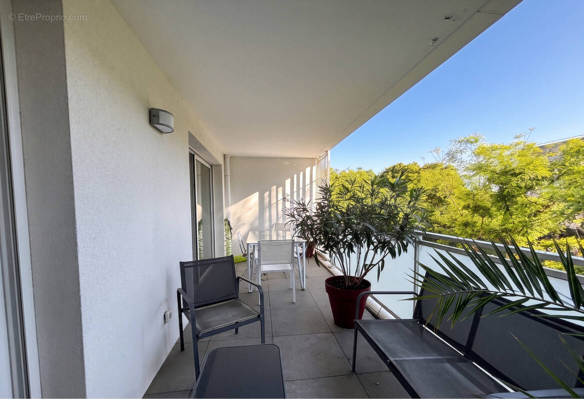 Appartement à MARSEILLE-8E