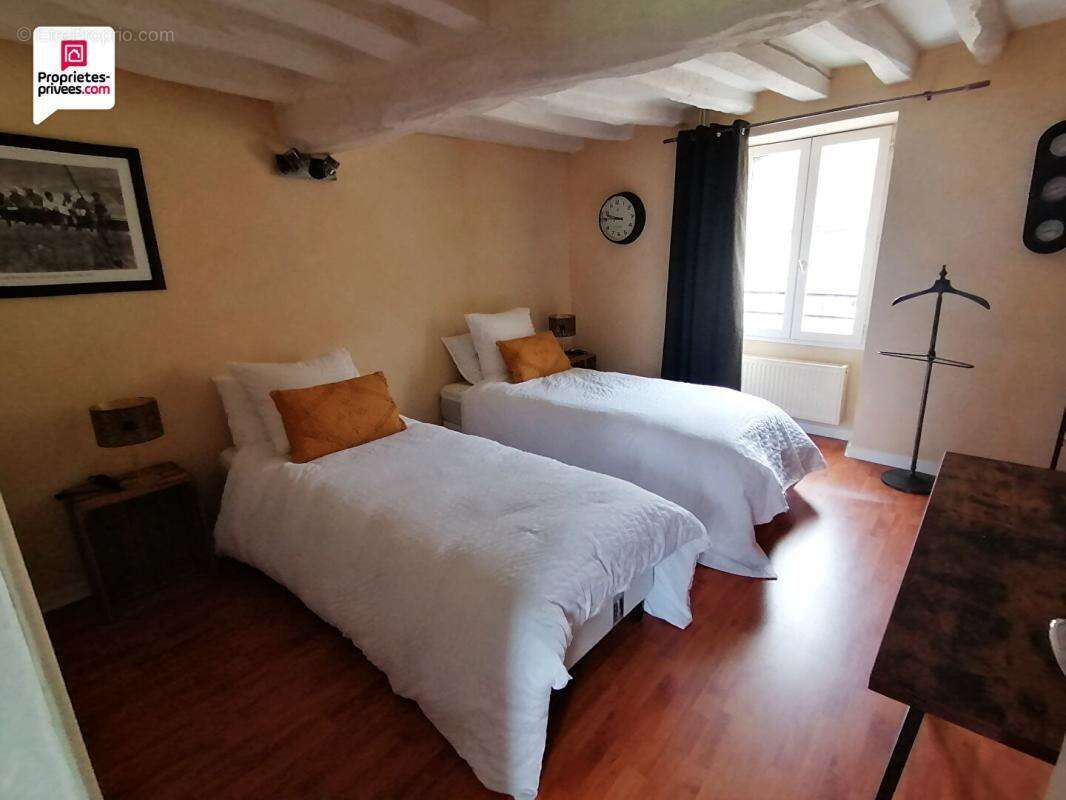 (95450) AVERNES - Maison de village 8 pièce(s) 225 m2, 5 chambres, jardin - photo 9