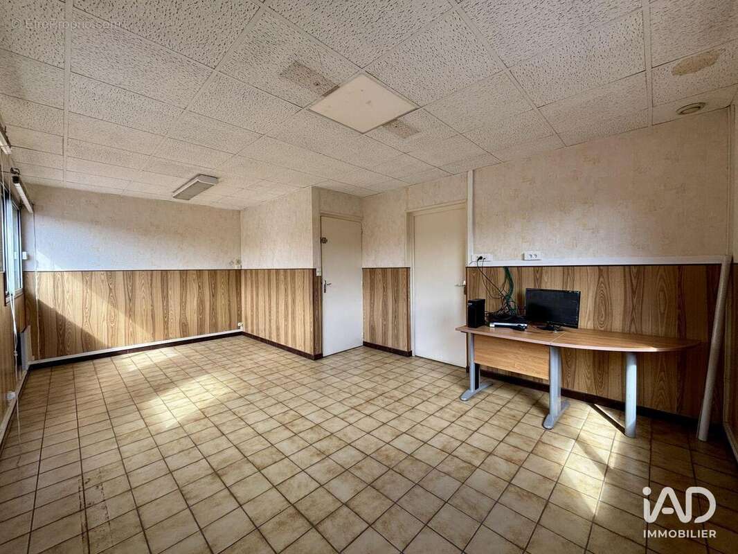 Photo 9 - Commerce à DECHY