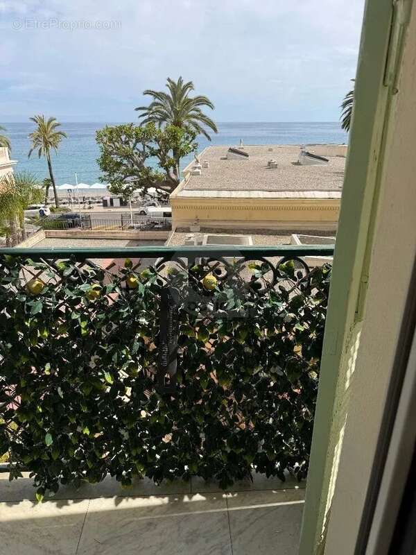 Appartement à MENTON