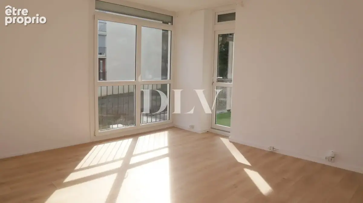 Appartement 4 pièces 72 m² à vendre à Avon (77210) - photo 3