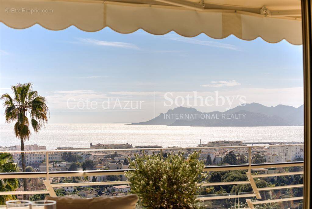 Appartement à CANNES