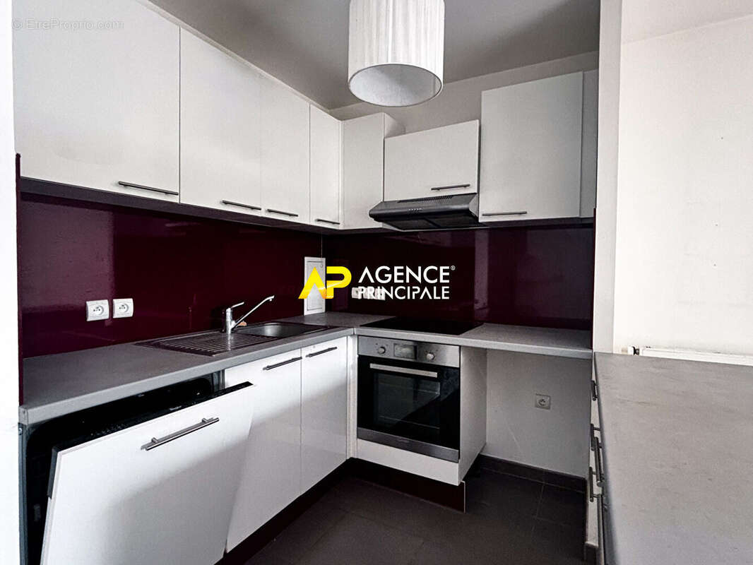 Appartement à SARTROUVILLE