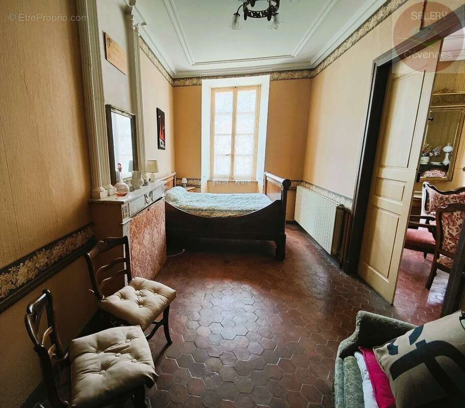 Maison à SAINT-ANDRE-DE-VALBORGNE