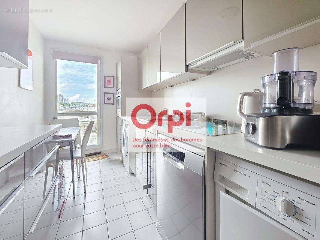 Appartement à ISSY-LES-MOULINEAUX