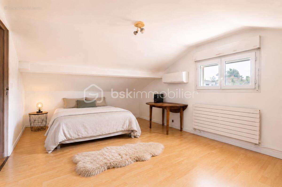 Pessac Quartier des musiciens Maison 136 m² avec piscine 4 chambres - photo 9