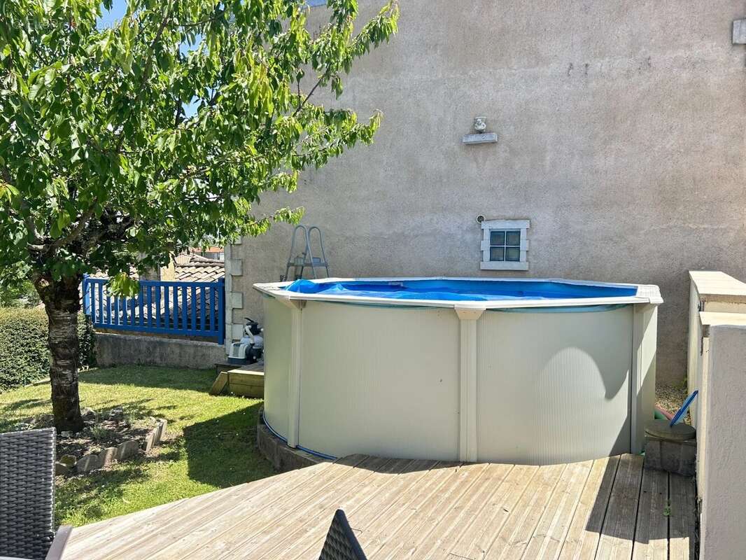 Appartement à SAINT-THOMAS-DE-CONAC