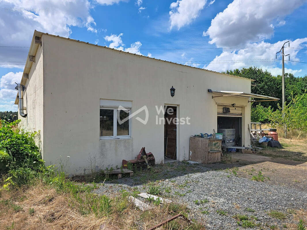 Maison à CERANS-FOULLETOURTE