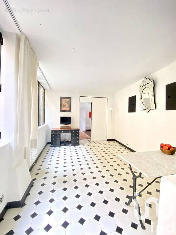 Photo 1 - Appartement à PARIS-3E