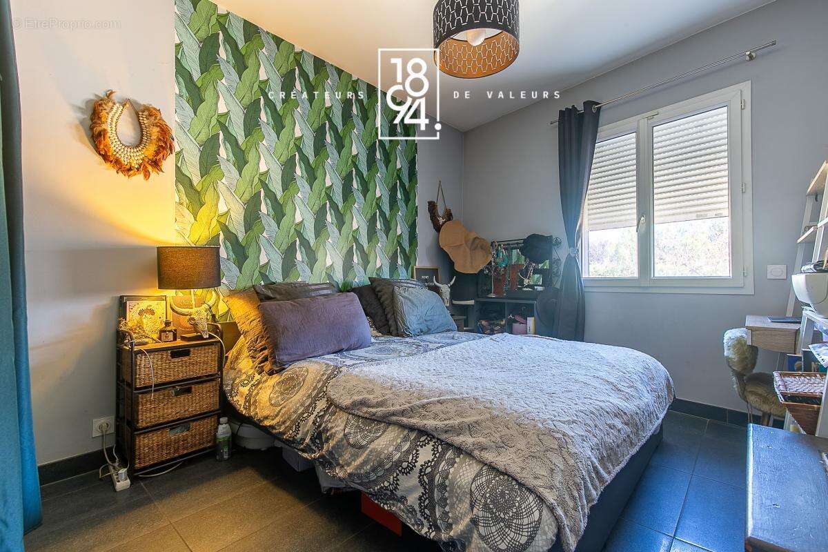 Appartement à SAINT-CYR-SUR-MER